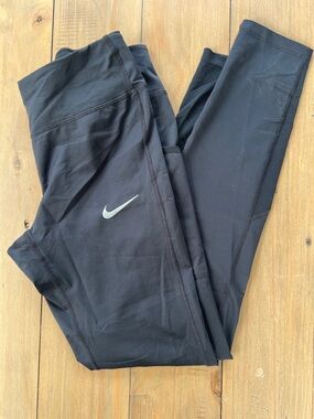 Nike Black Athletic Leggings with Silver Swoosh Dri-Fit Size Small